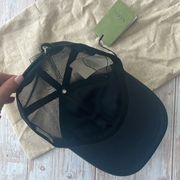 $795 New Authentic GUCCI Embroidered Logo Baseball Cap Black, Red Logo sz Large - Picture 11 of 15